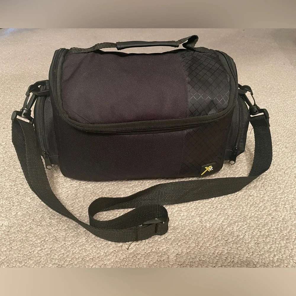 Nikon D7200 Digital Camera & Kit